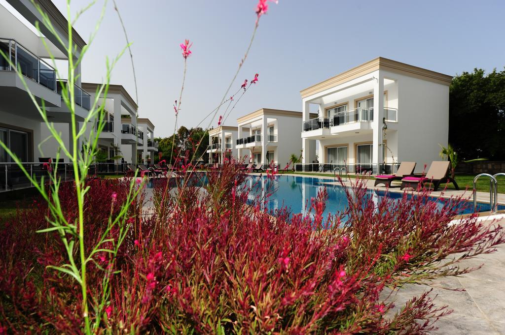 Delita Suite Hotel Turkbuku Golturkbuku Exteriör bild